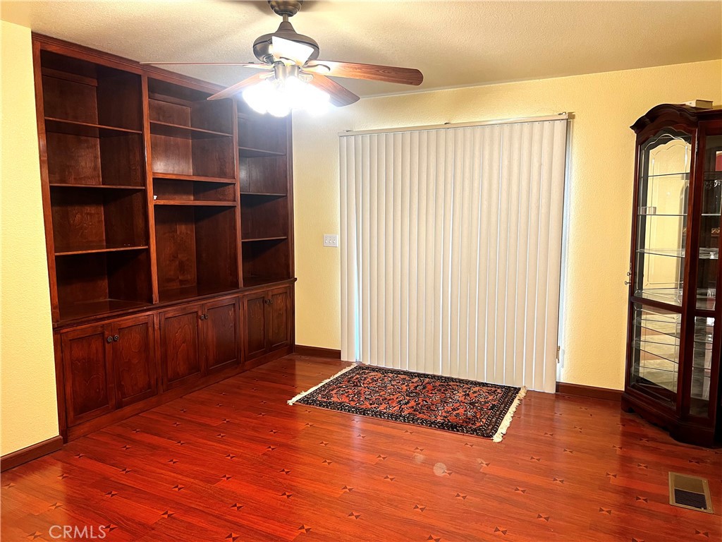 2819 Tenaya Dr, Merced, CA 95340