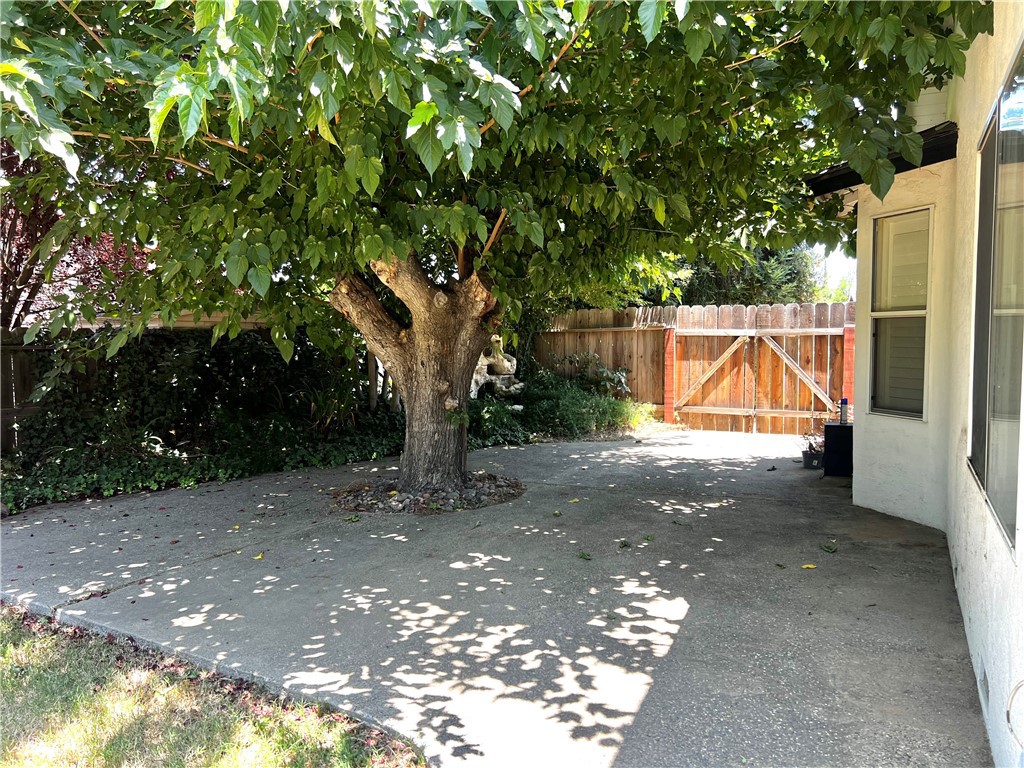 2819 Tenaya Dr, Merced, CA 95340