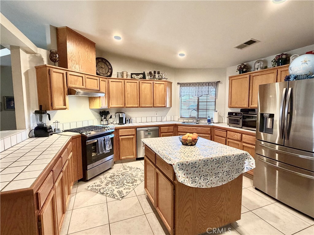 2943 Bea, Merced, CA 95348